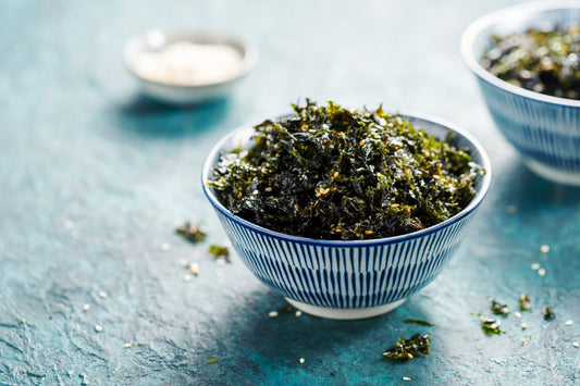Seaweed varieties safe during pregnancy including nori, kombu, and alaria